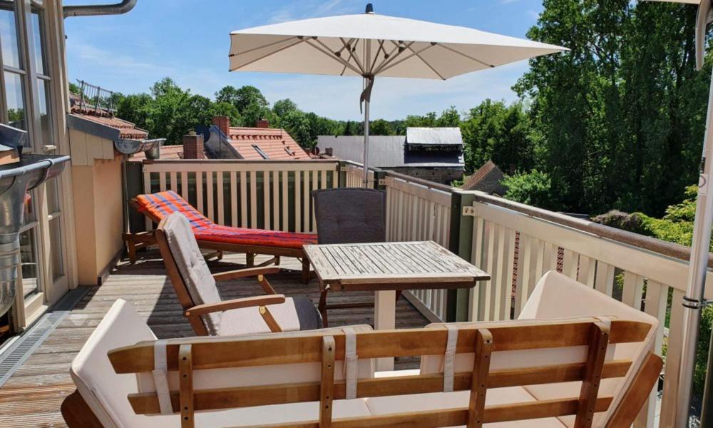 LoggiaHaus am Schloss, Schloss- und Seeblick Rheinsberg Exterior foto