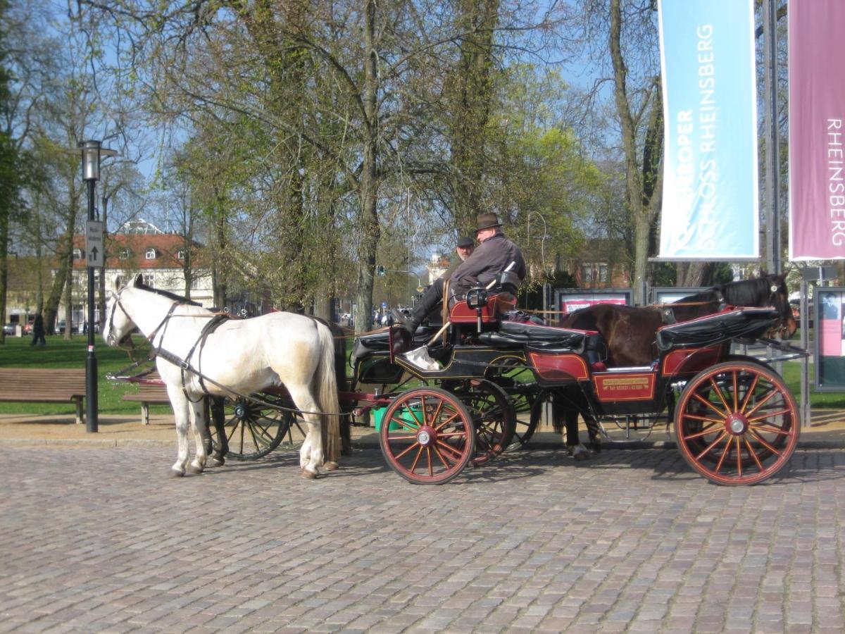 LoggiaHaus am Schloss, Schloss- und Seeblick Rheinsberg Exterior foto